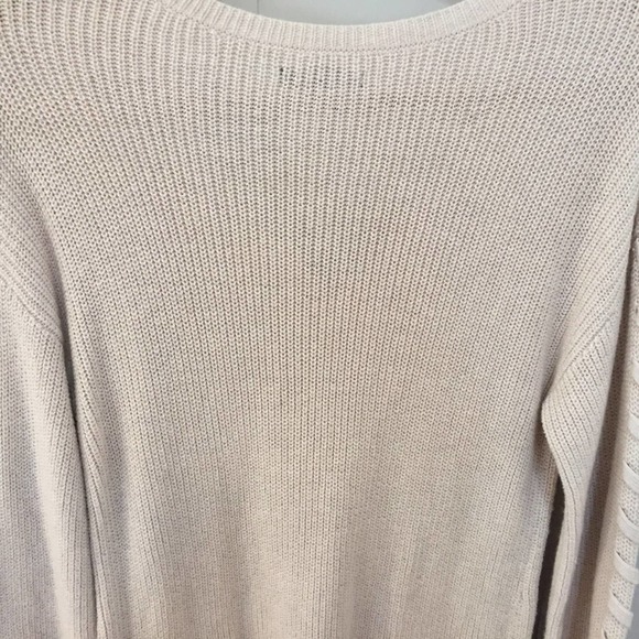 American Eagle Pullover Sweater - Picture 14 of 16